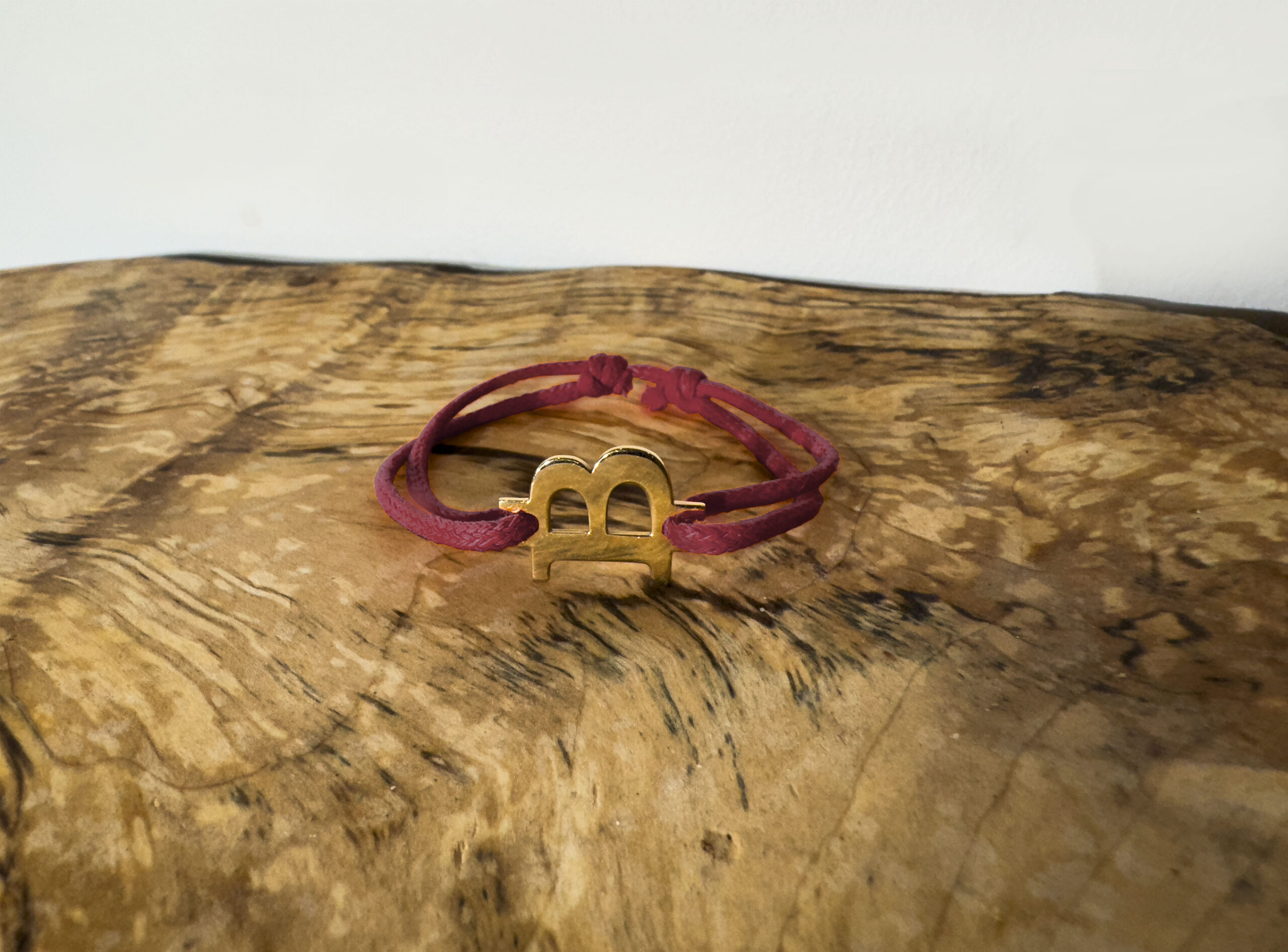Bitcoin Bracelet in 18-Karat Gold - Image 6
