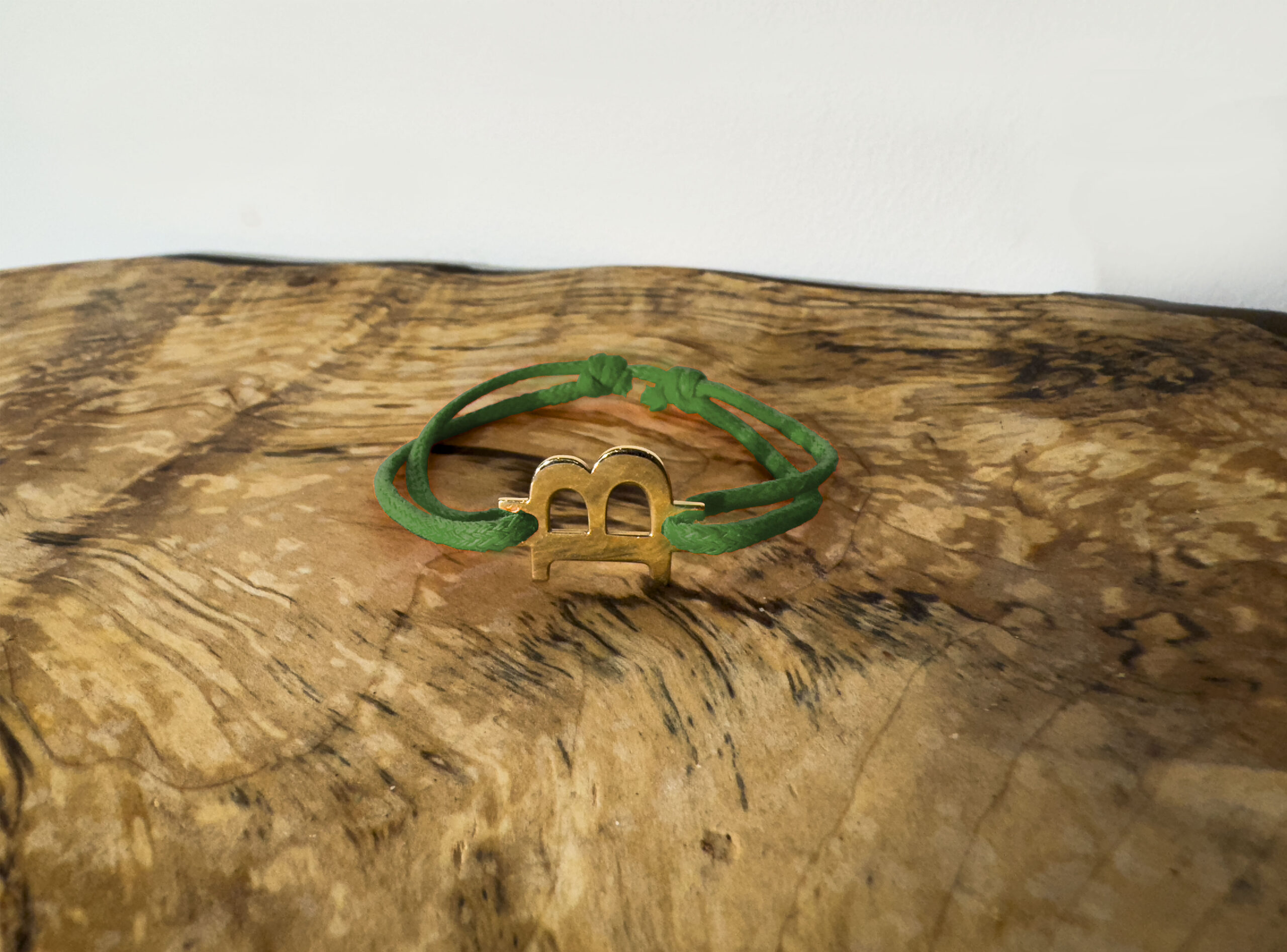 Bitcoin Bracelet in 18-Karat Gold - Image 7